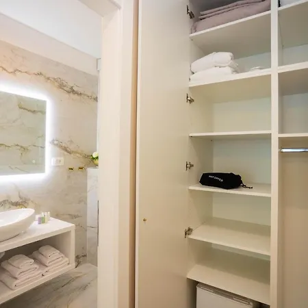 Oda ve Kahvaltı And Style Luxury 2 Split