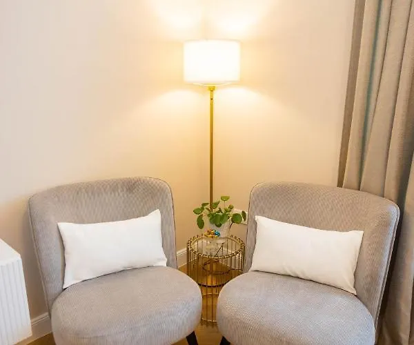 And Style Luxury 2 Bed & Breakfast