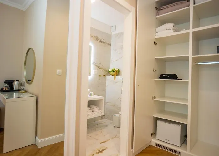 And Style Luxury 2 Split